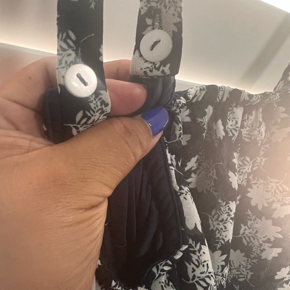 NWT Lane Bryant Floral Navy Blue & White Size 16P Jumpsuit - Picture 5 of 7